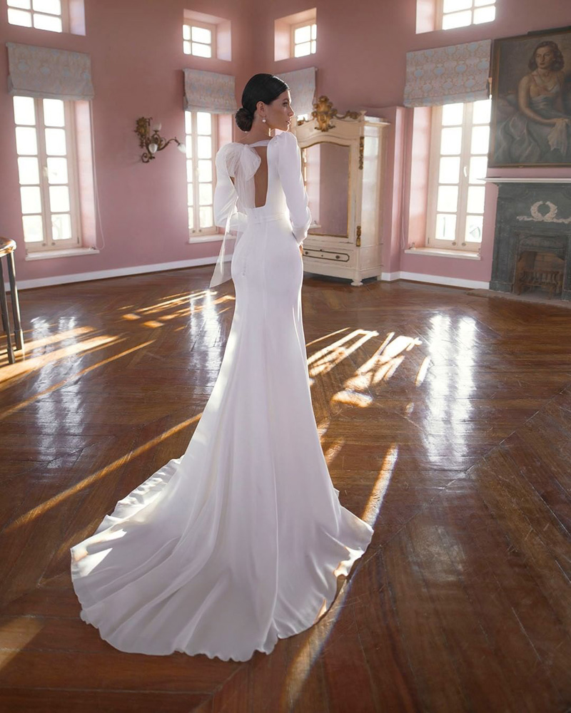 2023 Simple Satin Mermaid Wedding Dress Square Neck Full Sleeve Bride Gown Detachable Train Long Saudi Dubai Robe de Mariee