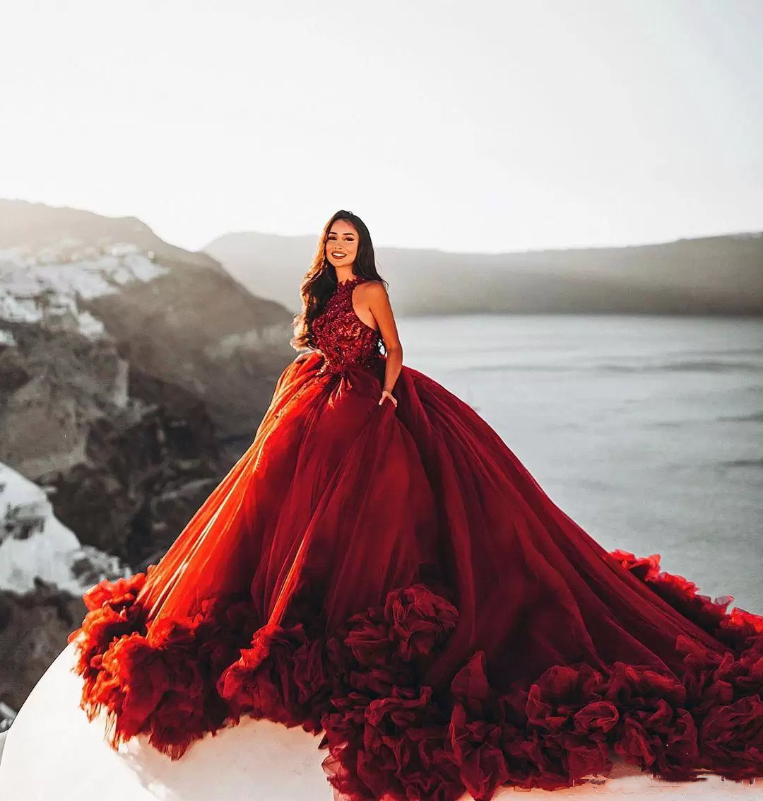 Cascading Ruffles Ball Gown Wedding Dresses Luxury Cathedral Train Vintage Dark Red Tulle Bridal Gowns Appliques Beaded Top Halter Robe De Marriage 20