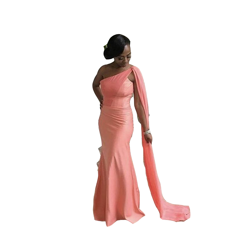 2023 Vintage Bridesmaid Dresses Wedding Guest Dress One Shoulder Satin Pleated Plus Size Mermaid Floor Length Maid Of Honor Gowns