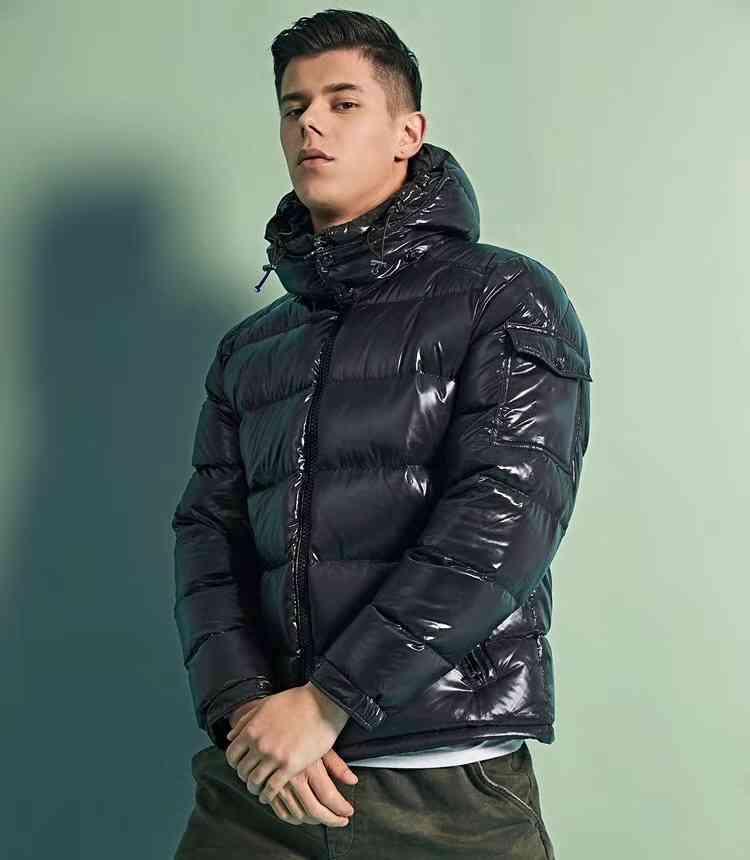 Men Designer Down Jacket Outwear Parka Clothing Outerwear Suitable for Extreme Cold Areas Hooded Fourrure Coat Thick Warm Windbreaker Coats, Black matte
Men Designer Down Jacket Outwear Parka Clothing Outerwear Suitable for Extreme Cold Areas Hooded Fourrure Coat Thick Warm Windbreaker Coats, Black matte