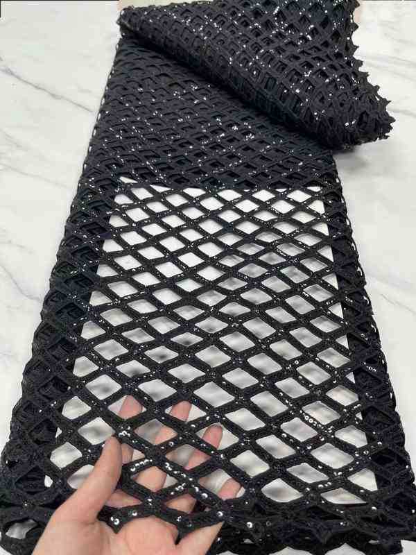 Fabric Beautiful Black Cord Guipure Lace Sequins Nigerian African Asoebi Fabric For Party Dress Sewing J220909
Fabric Beautiful Black Cord Guipure Lace Sequins Nigerian African Asoebi Fabric For Party Dress Sewing J220909