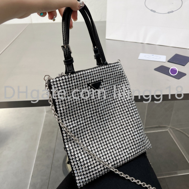 Top quality Inlaid diamond crossbody Evening Bags Women's men tote Luxury Designer fashion Triangle sign handbag Shoulder Bag Purse, 2 - black+white
Top quality Inlaid diamond crossbody Evening Bags Women's men tote Luxury Designer fashion Triangle sign handbag Shoulder Bag Purse, 2 - black+white