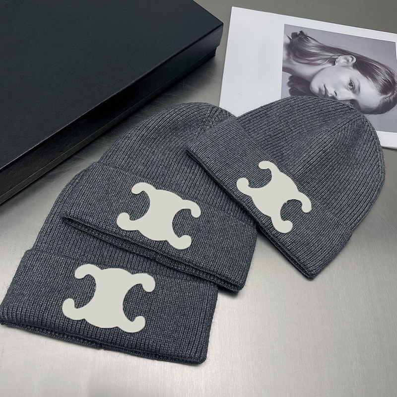Autumn Knitted Hats Designers For Women 3 Colors Mens Cap Luxurys Fitted Beanie Fashion Outdoor Keep Warm Accessories Letter C22102008, Black
Autumn Knitted Hats Designers For Women 3 Colors Mens Cap Luxurys Fitted Beanie Fashion Outdoor Keep Warm Accessories Letter C22102008, Black