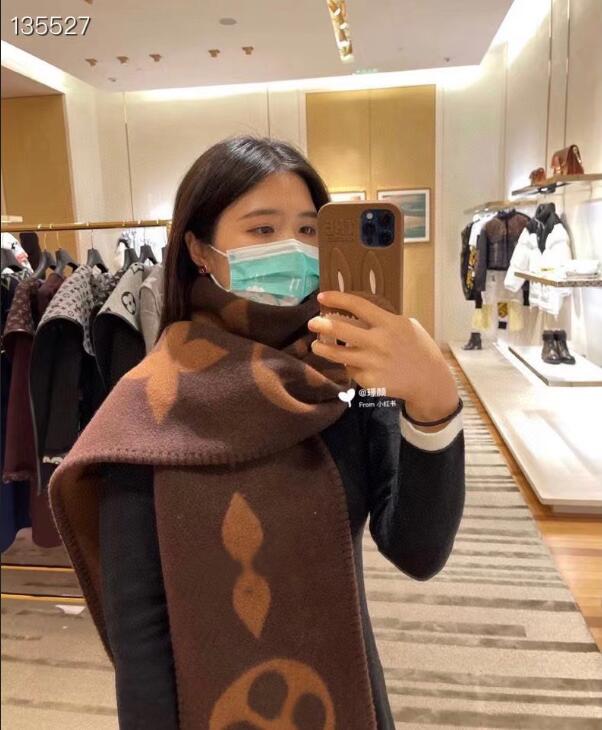 2023 New Arrived Brand Men Scarf Cashmere Winter Scarves Long Size Male Warmer Women's Printing L F V Letter Wool Bufanda AAA
2023 New Arrived Brand Men Scarf Cashmere Winter Scarves Long Size Male Warmer Women's Printing L F V Letter Wool Bufanda AAA