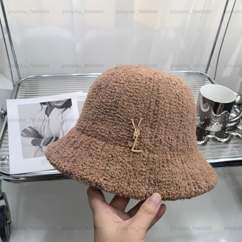 Women Designer Bucket Hat Fuzzy Winter Beanie Men Skull Caps Ski Hats Mens Cotton Unisex Cashmere Letters Luxury Outdoor Beanies Fedora New, Black
Women Designer Bucket Hat Fuzzy Winter Beanie Men Skull Caps Ski Hats Mens Cotton Unisex Cashmere Letters Luxury Outdoor Beanies Fedora New, Black