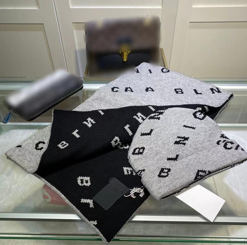 Classic Designer Scarves Sets Winter Beanie Hats Hot Style Men Women Fashion Universal Knitted Cap Scarf Suit Wool Outdoor Warm Skull Caps Couples Hip-Hop Woolen Hat
Classic Designer Scarves Sets Winter Beanie Hats Hot Style Men Women Fashion Universal Knitted Cap Scarf Suit Wool Outdoor Warm Skull Caps Couples Hip-Hop Woolen Hat