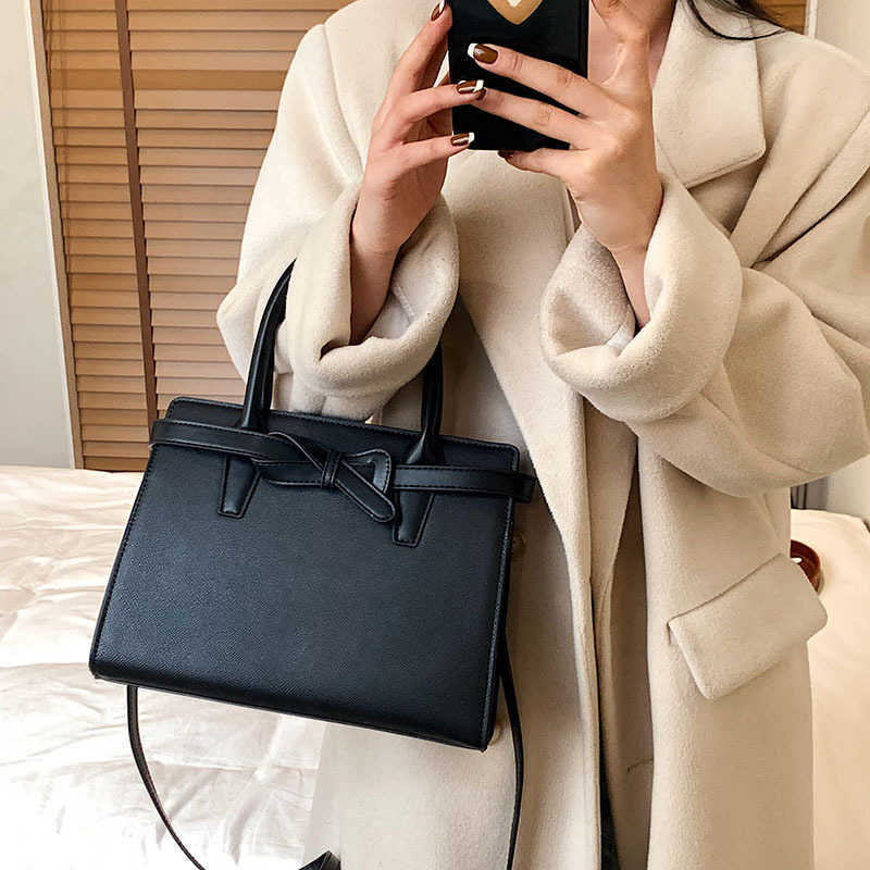Quality Designer Tote Bag Kellies Hermee Shopping Handbag Versatile Womens Wedding Fashion, White large size
Quality Designer Tote Bag Kellies Hermee Shopping Handbag Versatile Womens Wedding Fashion, White large size