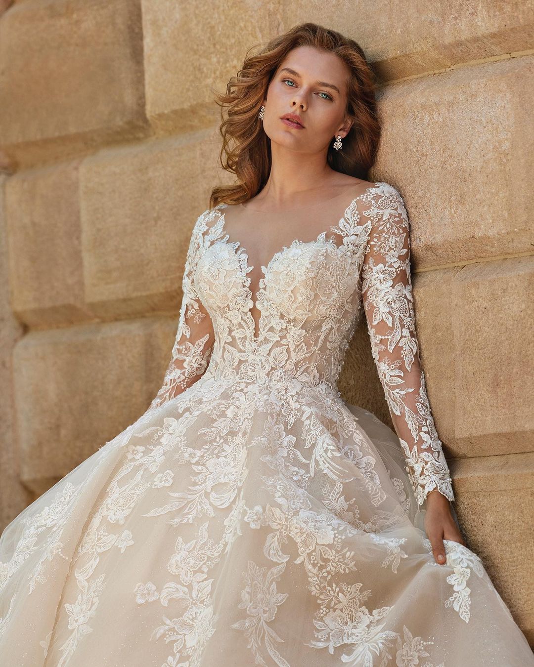 Vintage Lace A Line Mermaid Wedding Dresses V Neck Full Transparent Sleeve Bridal Gown Plus Size Marriage Detachable Train