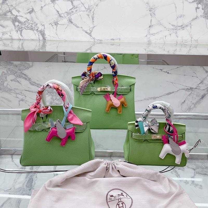 FashionGold Designer Tote Bag Hermee Shopping Hardware Handbag Litchi Layer Leather Women Cowhide Real Messenger s, Sky blue
FashionGold Designer Tote Bag Hermee Shopping Hardware Handbag Litchi Layer Leather Women Cowhide Real Messenger s, Sky blue