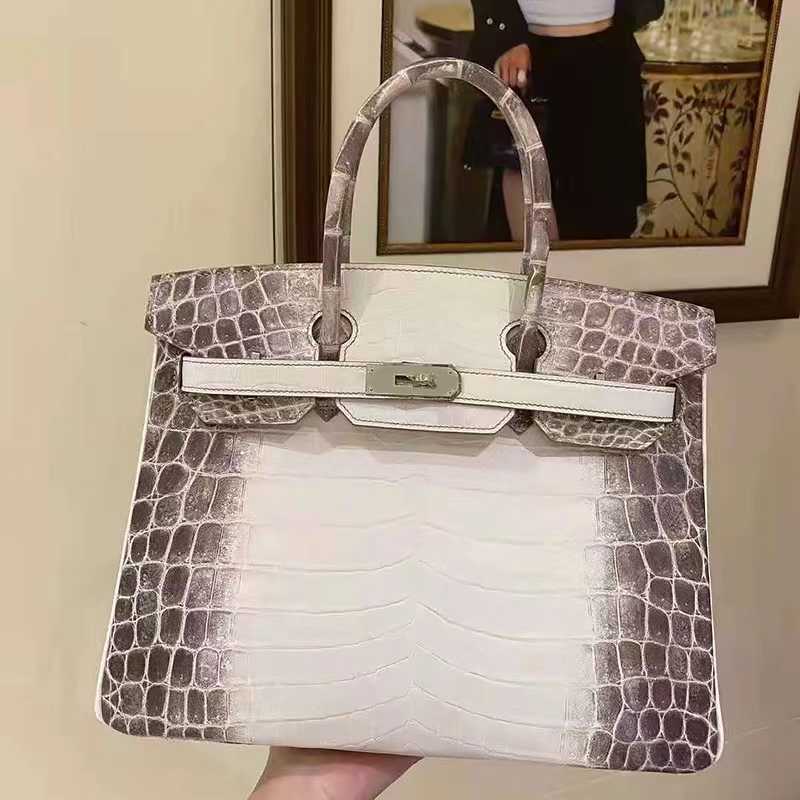 Designers Handbags Birkin Bags Designer New Himalayan Nile Crocodile Leather Bag Hand Sewn Luxury Handbag Large Capacity Ayw Classical Larger, 25cm
Designers Handbags Birkin Bags Designer New Himalayan Nile Crocodile Leather Bag Hand Sewn Luxury Handbag Large Capacity Ayw Classical Larger, 25cm