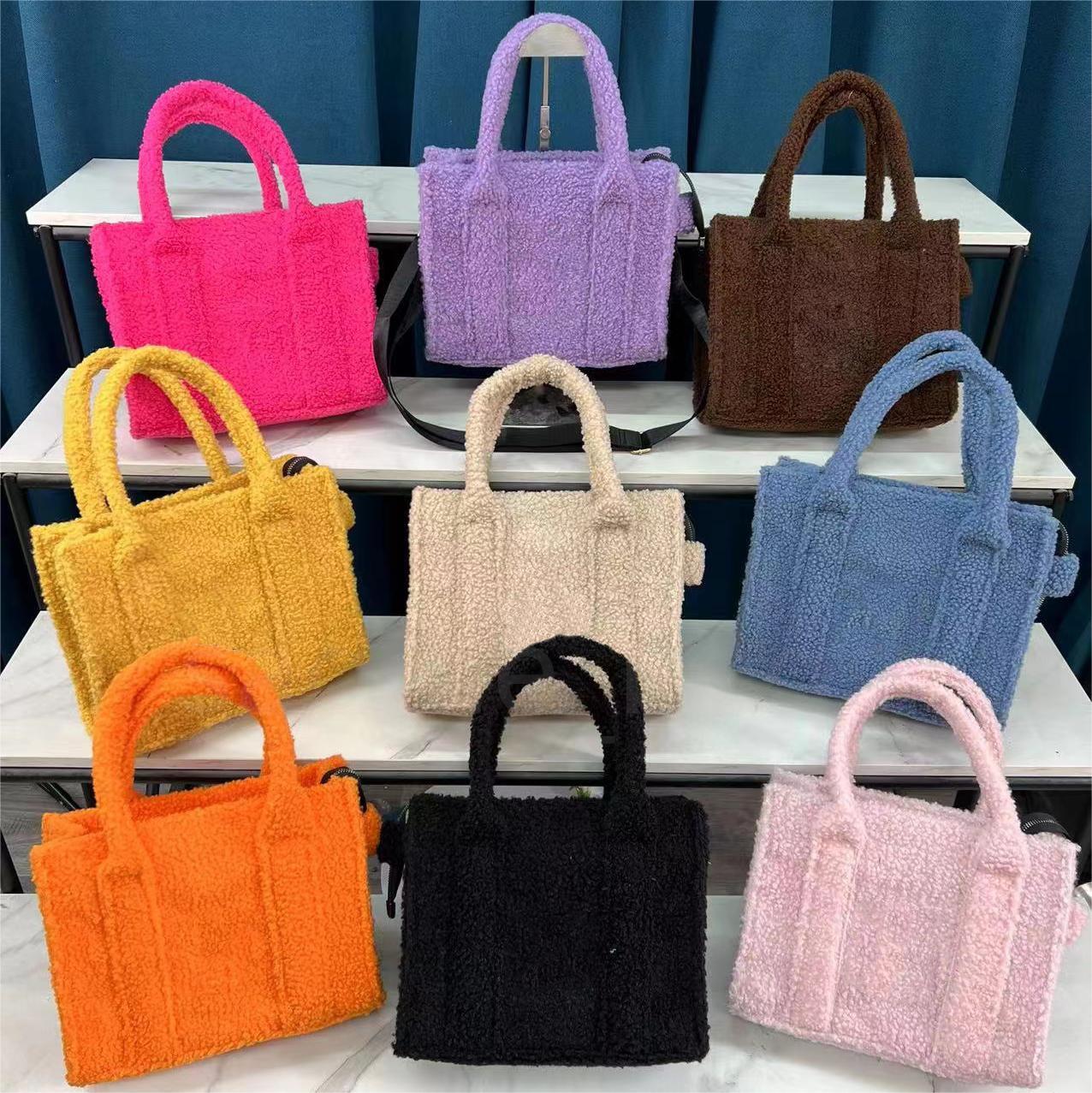 The Teddy Mini Tote Bag Lady Shoulder Bags Messenger Bag Plush Little Square Handbag 2023 New Style In Autumn And Winter Fashion Designer Brands, Yellow
The Teddy Mini Tote Bag Lady Shoulder Bags Messenger Bag Plush Little Square Handbag 2023 New Style In Autumn And Winter Fashion Designer Brands, Yellow