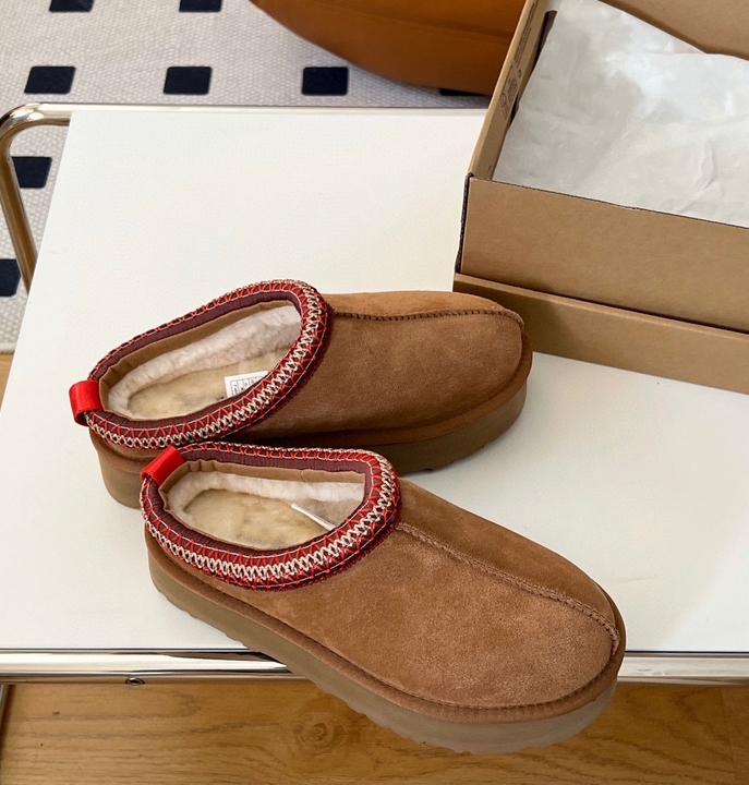 Hot sell AUSG Platform Woman Winter Boot Designer Ankle Boots Tazz Shoes Chestnut Black Warm Fur Slippers Indoor Booties Man Tasman
Hot sell AUSG Platform Woman Winter Boot Designer Ankle Boots Tazz Shoes Chestnut Black Warm Fur Slippers Indoor Booties Man Tasman