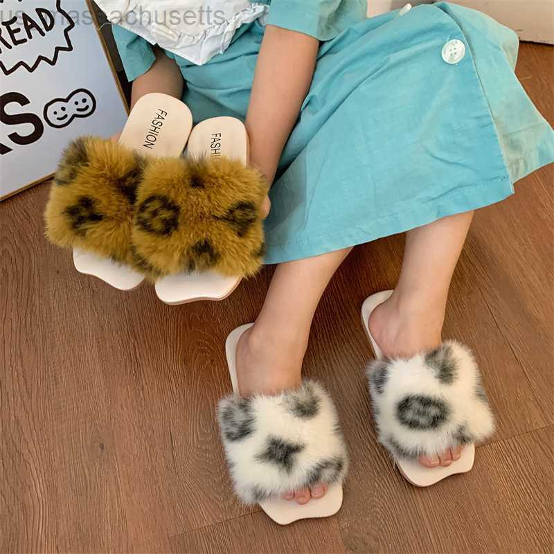 Slipper New wool slippers for autumn and winter wear outside women's home indoor use. Four leaf parent-child L221020
