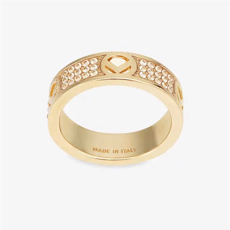 High Quality Full Diamond Mens Rings Engagement Gift For Women Designer Couple Love Rings 925 Silver Gold Ringe Woman F Jewelry With Box
High Quality Full Diamond Mens Rings Engagement Gift For Women Designer Couple Love Rings 925 Silver Gold Ringe Woman F Jewelry With Box
