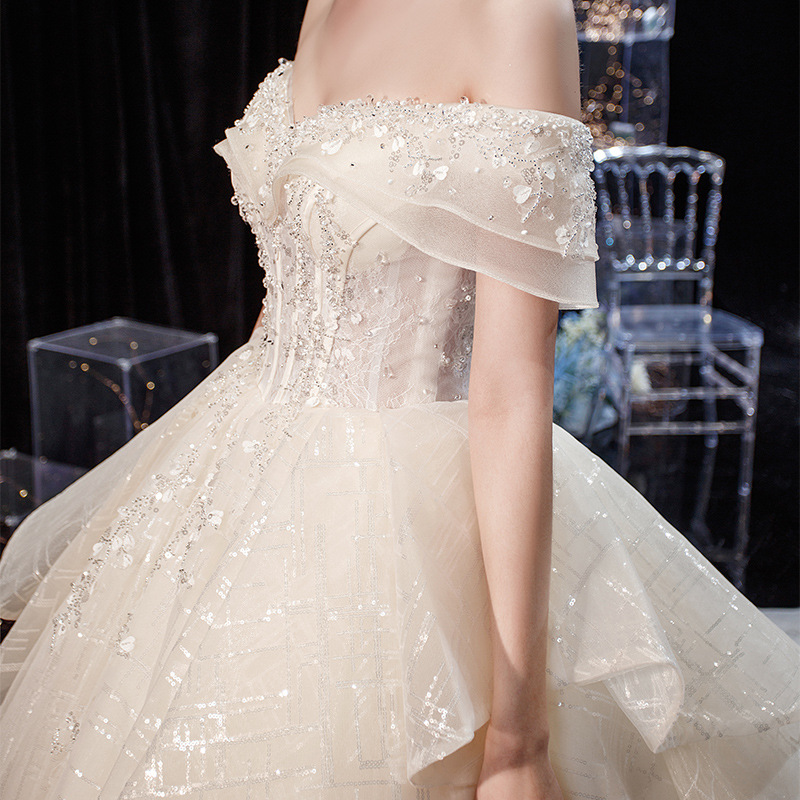2025 Ball Gown Wedding Dresses Modest Sheer Bateau Sequined Appliques Back Lace Up Country Style Chic Bridal Gowns Custom Made Plus Size 0220
