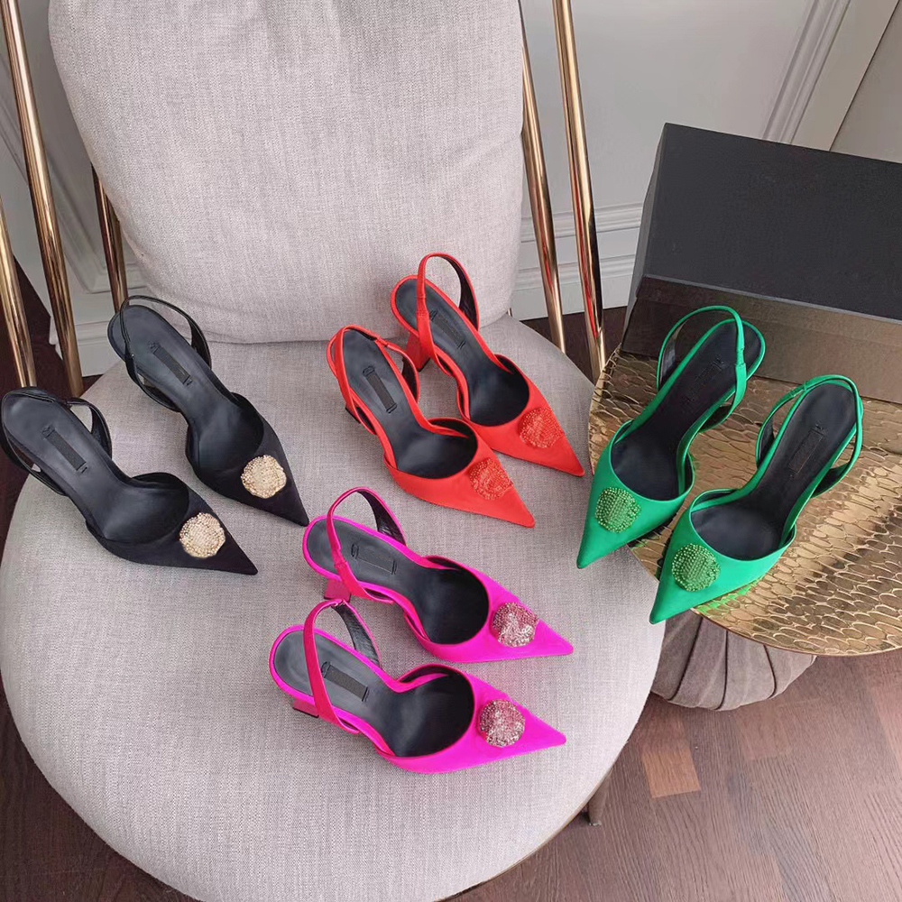 Rhinestones La Medusa embellished Pointed Toes Pumps shoes high Heels satin Slingback strap sandals 11cm Dress dinner shoes Luxury Designer Sandal, Gifts are not sold separately
Rhinestones La Medusa embellished Pointed Toes Pumps shoes high Heels satin Slingback strap sandals 11cm Dress dinner shoes Luxury Designer Sandal, Gifts are not sold separately