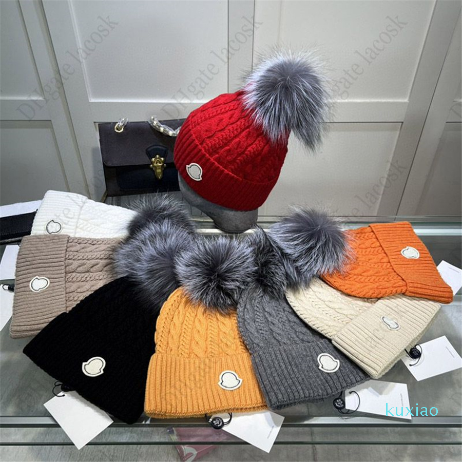 22 Men Knitted Hat Beanie Winter Knitted Wool Hats Classic Top Pompon Twist Down Jacket Cap for Woman