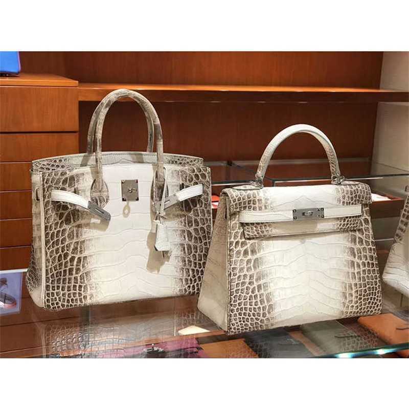 Designers Handbags Herms Birkins Bags Designer Fully Handmade Himalayan with Fog Surface Real Alligator Skin Womens Small Leather Portable h Ayw, Milky white
Designers Handbags Herms Birkins Bags Designer Fully Handmade Himalayan with Fog Surface Real Alligator Skin Womens Small Leather Portable h Ayw, Milky white