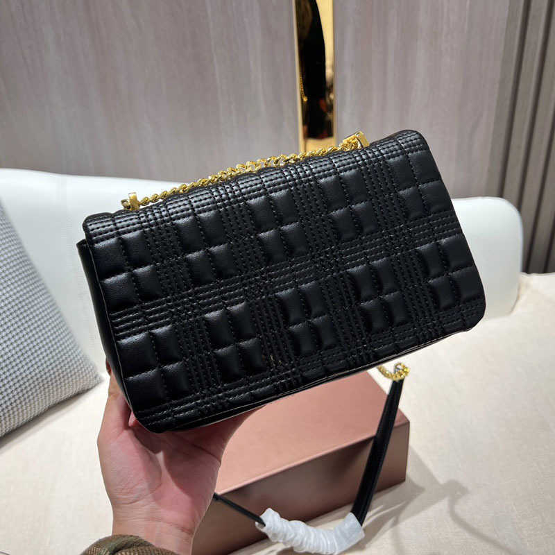 Designer Luxury Burbrerity Bags For Women High Quality Brown Crossbody Handbags Vintage Burbrery Leather Wallet Paris Plaid The Totes Bag Fashion Purses 6F9L, Black&silver chain--style 2
Designer Luxury Burbrerity Bags For Women High Quality Brown Crossbody Handbags Vintage Burbrery Leather Wallet Paris Plaid The Totes Bag Fashion Purses 6F9L, Black&silver chain--style 2