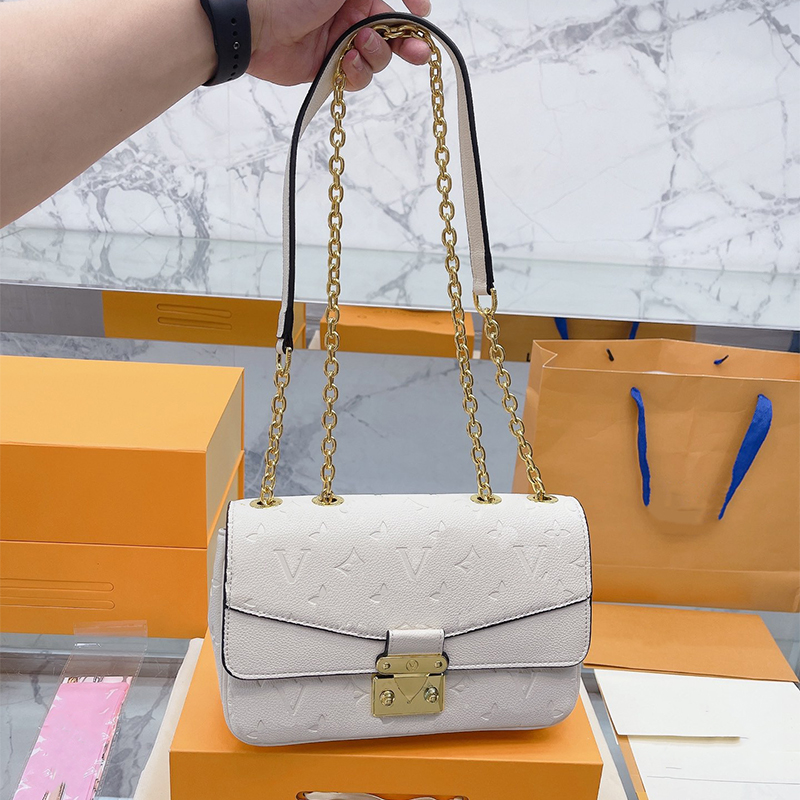 Shoulder Bag Designers handbag Luxurys Bags women Crossbody handbags Material Leather large capacity Christmas gifts banquet leisure purse very good, White+box
Shoulder Bag Designers handbag Luxurys Bags women Crossbody handbags Material Leather large capacity Christmas gifts banquet leisure purse very good, White+box
