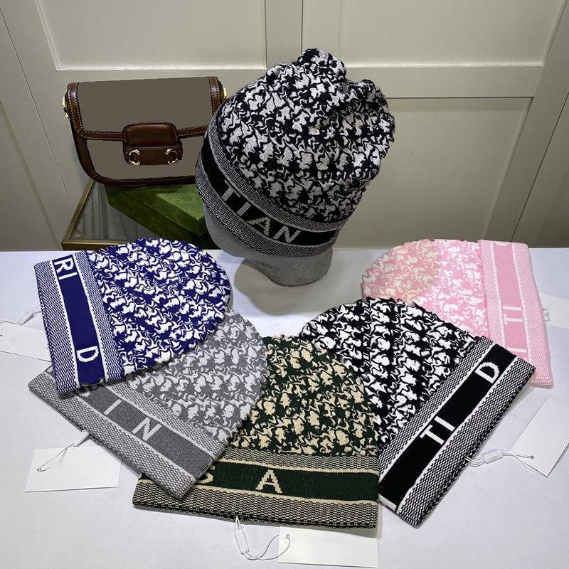 Luxury designer beanie winter hat fashion new knitted hats soft comfortable warm autumn andwinter style for men and women very good nice, No.1
Luxury designer beanie winter hat fashion new knitted hats soft comfortable warm autumn andwinter style for men and women very good nice, No.1