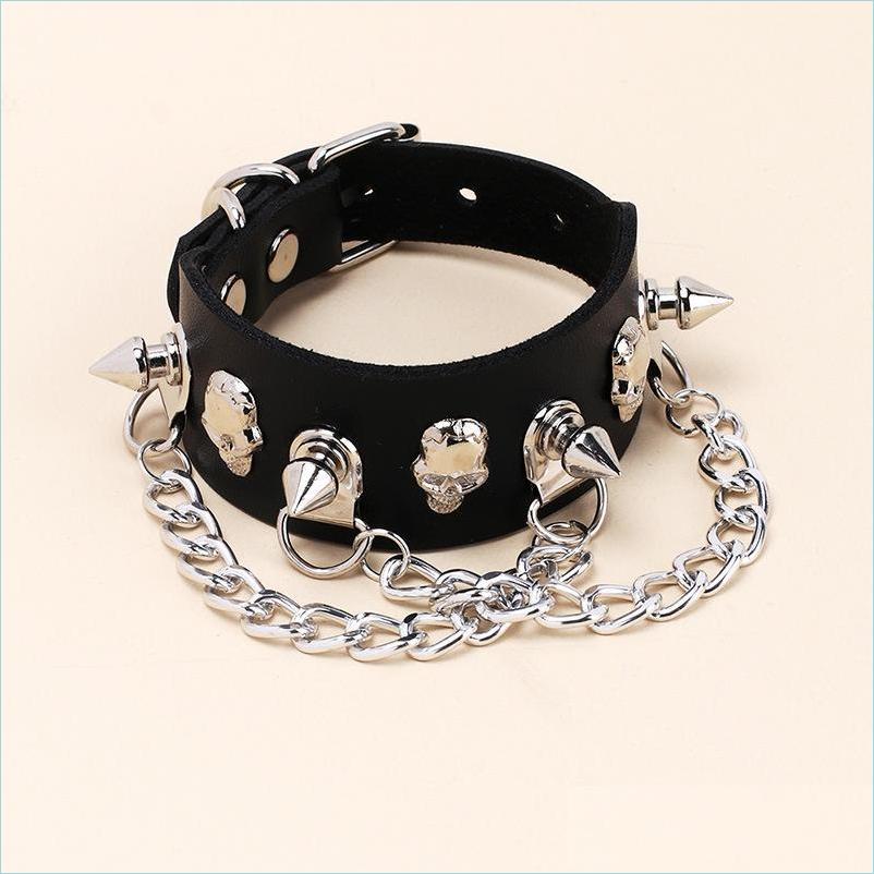 Bangle Bangle Punk Riveting Skls Pu Leather Tassel Bangles For Unisex Cool Hyperbole Personality Jewelry Hip Hop Rock Fashion Drop D Dhuhw
Bangle Bangle Punk Riveting Skls Pu Leather Tassel Bangles For Unisex Cool Hyperbole Personality Jewelry Hip Hop Rock Fashion Drop D Dhuhw