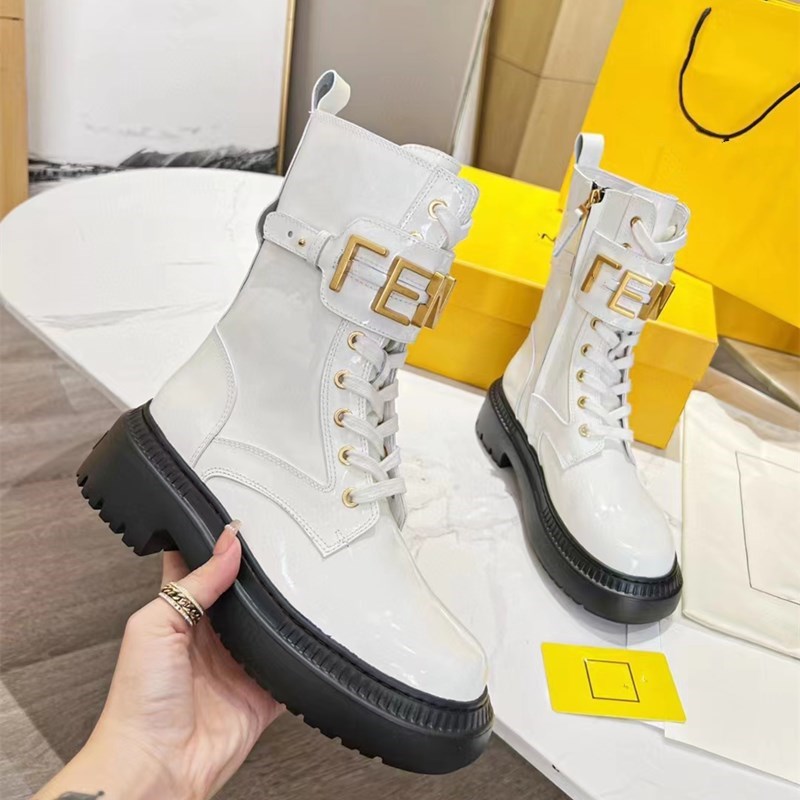 New Designer Women Boots %100Genuine Leather shiny Detachable Combat Shoes Outdoor Thick Bottom Mid-length Boot size35-41, Box
New Designer Women Boots %100Genuine Leather shiny Detachable Combat Shoes Outdoor Thick Bottom Mid-length Boot size35-41, Box