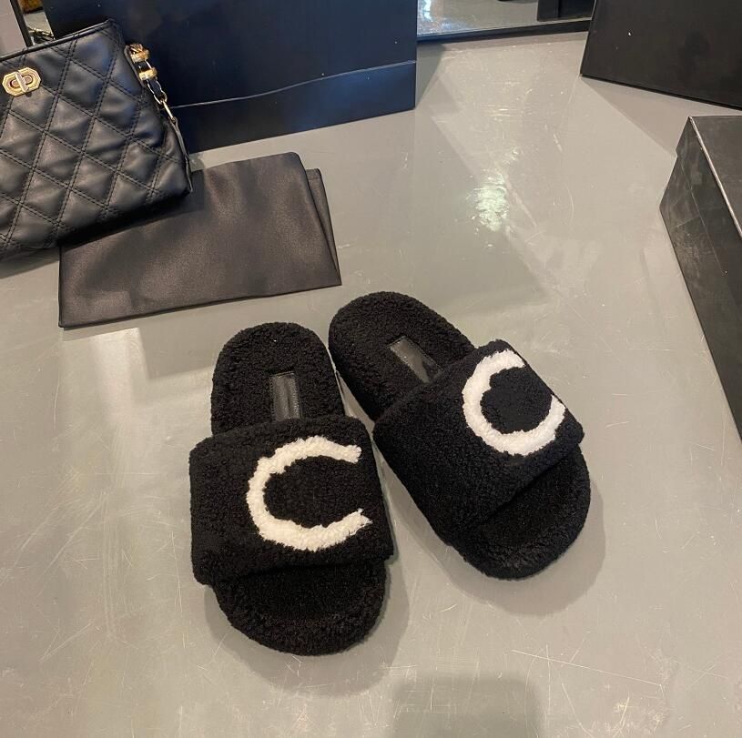 Classic Designer Ladies Flat Slippers Premium Wool Women Sandals Plush Black White Casual Handmade Sandal Autumn Winter Fashion Shoes Sizes 35-42, B11
Classic Designer Ladies Flat Slippers Premium Wool Women Sandals Plush Black White Casual Handmade Sandal Autumn Winter Fashion Shoes Sizes 35-42, B11
