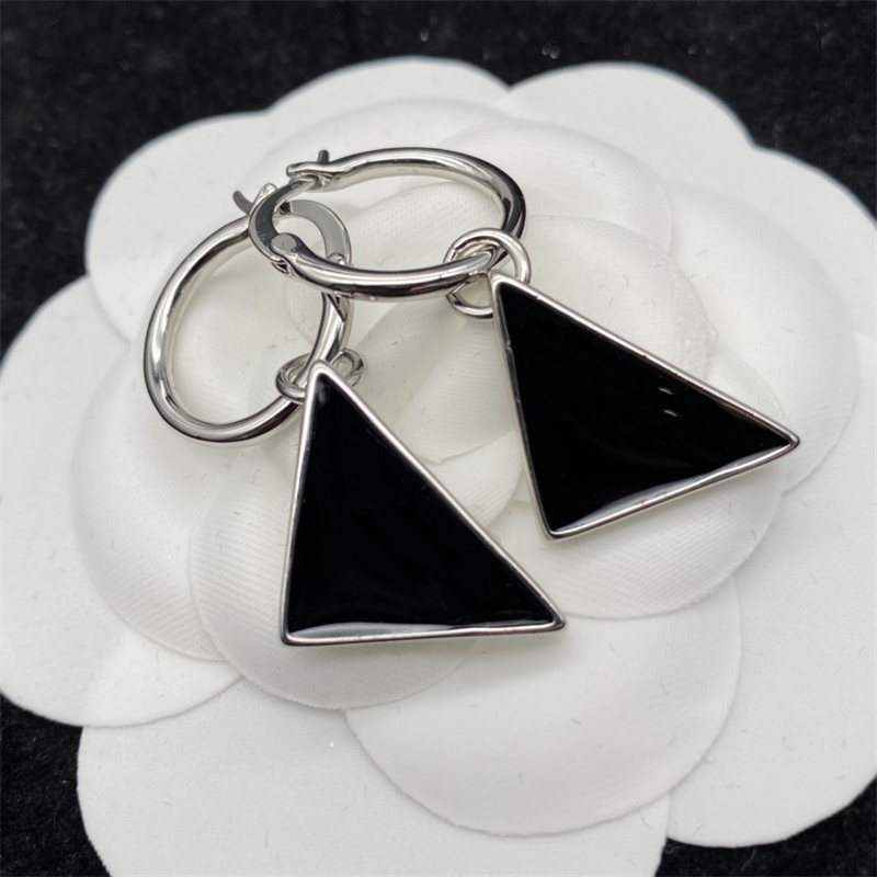 Heart Gutta Percha Earrings Triangle Designers Earrings Fashion Womens Accessories Hoop Ear Studs Luxury Men Women Stud
Heart Gutta Percha Earrings Triangle Designers Earrings Fashion Womens Accessories Hoop Ear Studs Luxury Men Women Stud