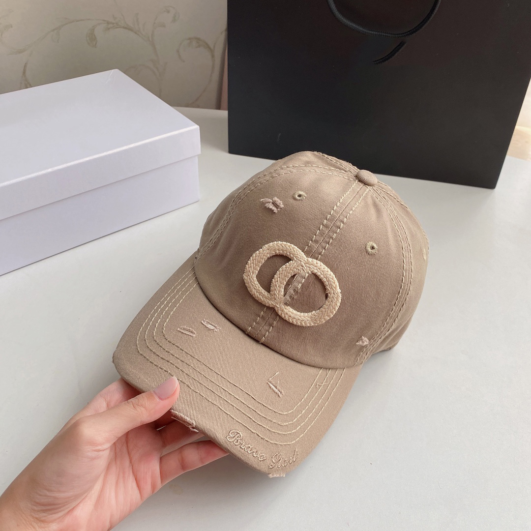 Knitted Hats Casquette Womens Bonnets Woolen Hat Designer Caps Knitted Hats Wram For Men Black Gift Letter C 22102107CZ, Brown
Knitted Hats Casquette Womens Bonnets Woolen Hat Designer Caps Knitted Hats Wram For Men Black Gift Letter C 22102107CZ, Brown