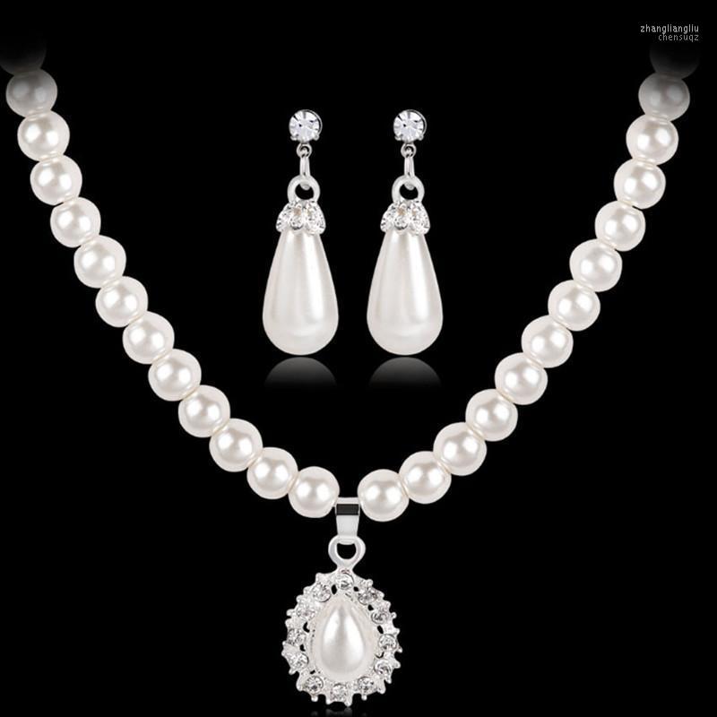 Necklace Earrings Set & Two-piece Pearl Water Drop Crystal Bridal Suit European And American Fashion Trendy Jewelry Women, Picture shown
Necklace Earrings Set & Two-piece Pearl Water Drop Crystal Bridal Suit European And American Fashion Trendy Jewelry Women, Picture shown