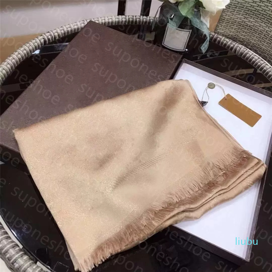 Designer Silk Scarf Mens Luxury Scarf Womens four Season Shawl Fashion Letter Scarves Size 180x70cm 6 Color High Quality Optional exquisite gift box
Designer Silk Scarf Mens Luxury Scarf Womens four Season Shawl Fashion Letter Scarves Size 180x70cm 6 Color High Quality Optional exquisite gift box