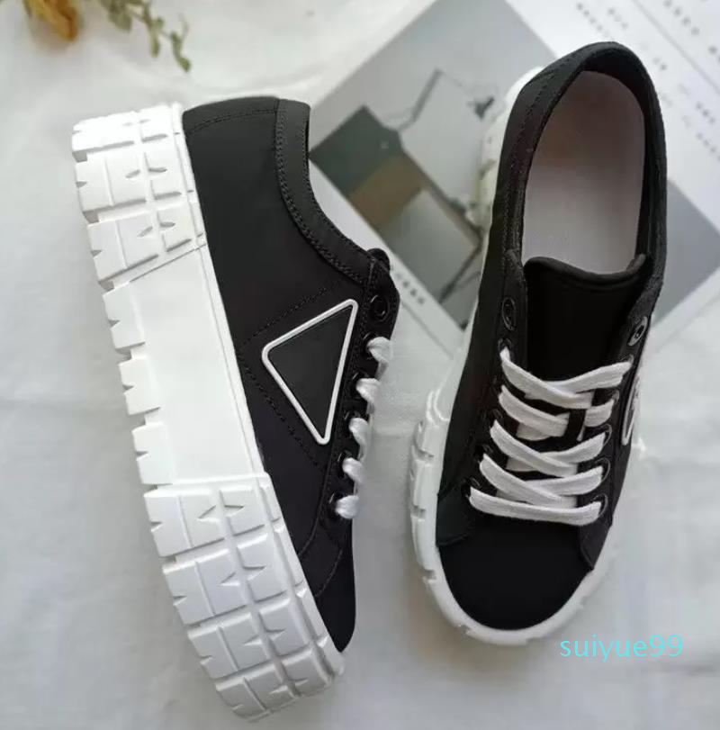Designer -rubber platform inspired women shoes Double Wheel nylon gabardine sneakers 50 mm rubber sole Removable leather-covered, As picture
Designer -rubber platform inspired women shoes Double Wheel nylon gabardine sneakers 50 mm rubber sole Removable leather-covered, As picture