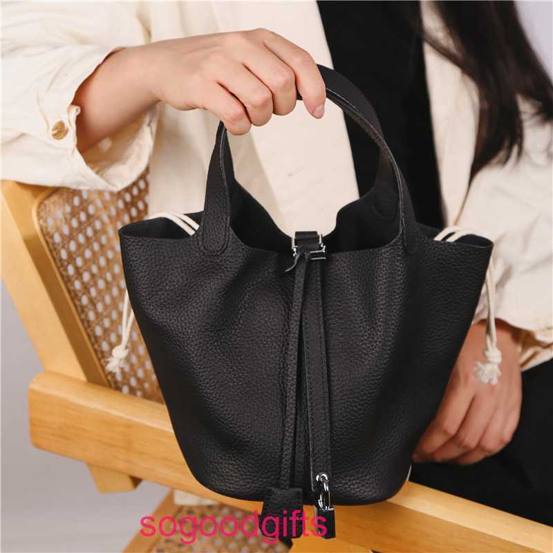 H Handbag Designer Bags Women's Picotn Lock Handbags Tote Bag 2023 New Top Leather Portable Bucket Bag Lychee Vegetable Basket Pn Lv4j, Elephant grey (litchi pattern)
H Handbag Designer Bags Women's Picotn Lock Handbags Tote Bag 2023 New Top Leather Portable Bucket Bag Lychee Vegetable Basket Pn Lv4j, Elephant grey (litchi pattern)