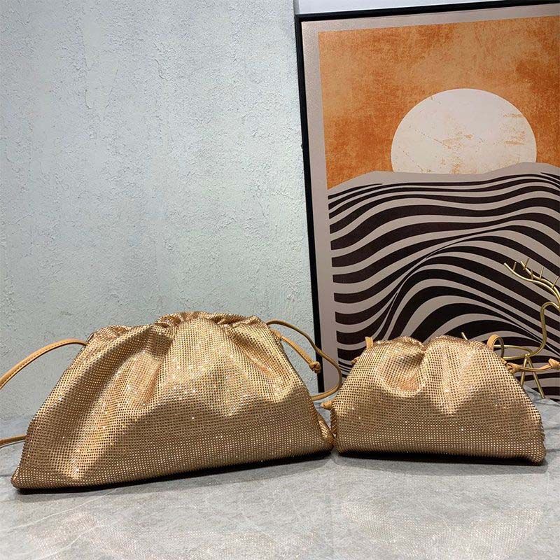 Crystal Rhinestone Cloud Clutch Bags for Women Bling Evening Crossbody Purse Women Fashion Small Handbag Luxury Party Shoulder Pouch Handbags
Crystal Rhinestone Cloud Clutch Bags for Women Bling Evening Crossbody Purse Women Fashion Small Handbag Luxury Party Shoulder Pouch Handbags