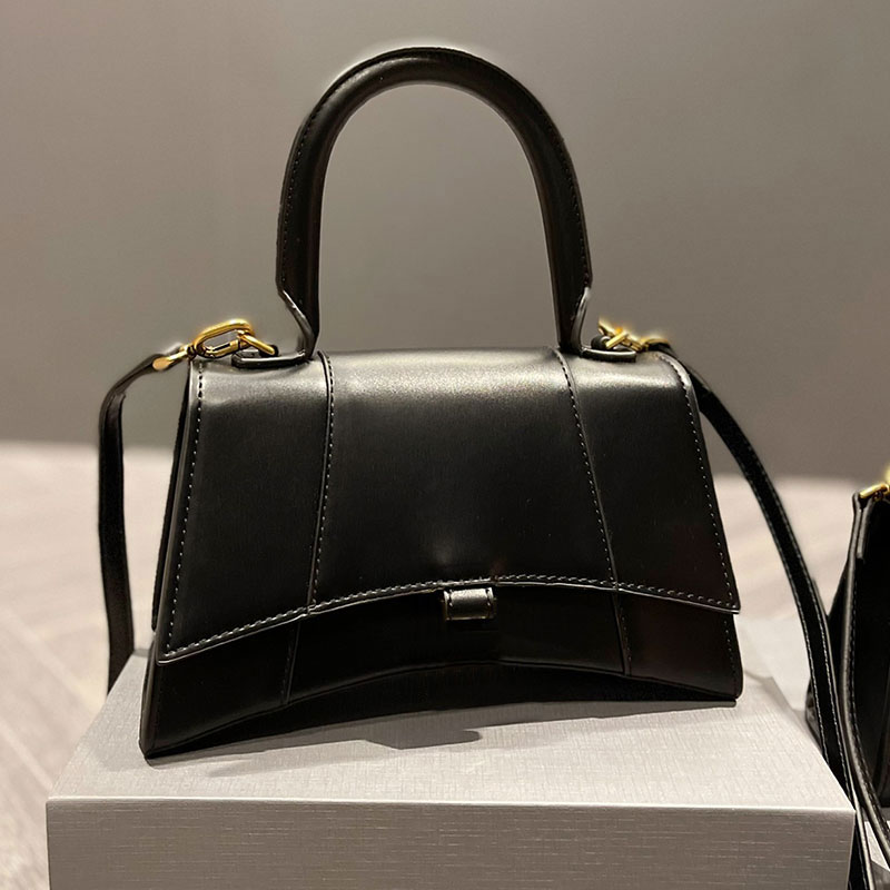 Women Cross Body Bag Alligator Hourglass Handbags Shoulder Underarm Bags Lady Genuine Leather Handbag purse Flip Fashion letters Removable adjustable straps, Box
Women Cross Body Bag Alligator Hourglass Handbags Shoulder Underarm Bags Lady Genuine Leather Handbag purse Flip Fashion letters Removable adjustable straps, Box