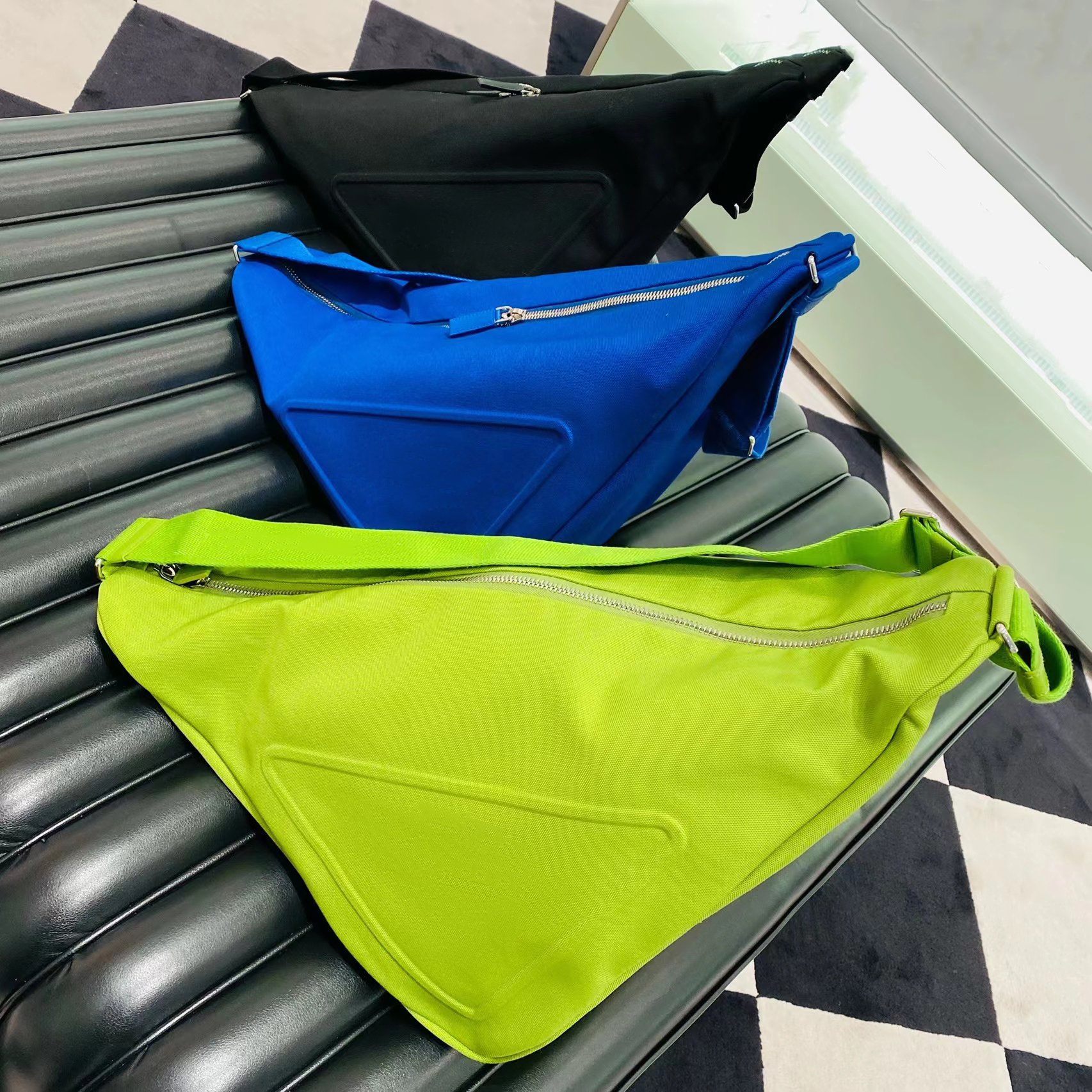Luxurys Designers Canvas large chest bags mens High capacity womens triangle tote purse hangbag famous coins satchel Crossbody Hobo Recycled Nylon Linen clutch bag, Blue
Luxurys Designers Canvas large chest bags mens High capacity womens triangle tote purse hangbag famous coins satchel Crossbody Hobo Recycled Nylon Linen clutch bag, Blue