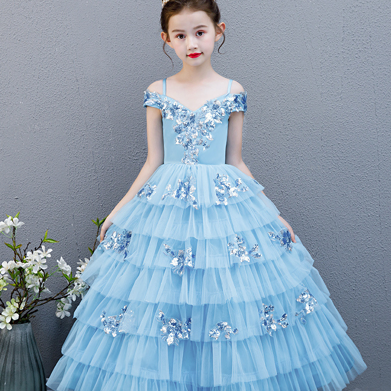 2023 Cute Flower Girl Dresses V Neck Lace Appliques Beaded 3D sequined Girl Pageant Gowns Backless Bow Ruffle Tiered Skirt Birthday clothes