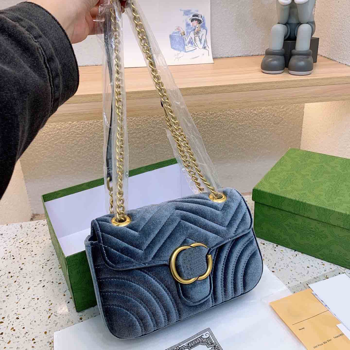 Bags Designer Bag Totes Women Handbag Luxury Classic Brand Imitation Shoulder Bag Fashion Splicing Multicolor Velvet Buckle Wallet Party, Color3 small
Bags Designer Bag Totes Women Handbag Luxury Classic Brand Imitation Shoulder Bag Fashion Splicing Multicolor Velvet Buckle Wallet Party, Color3 small