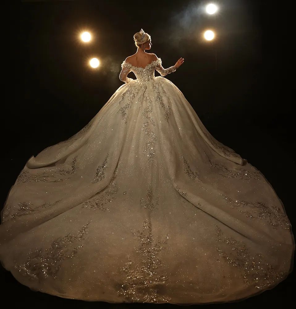 Exquisite Shiny Wedding Dress Ball Gown Custom Made Off The Shoulder Long Sleeve Sequins Long Train Church Bridal Dresses