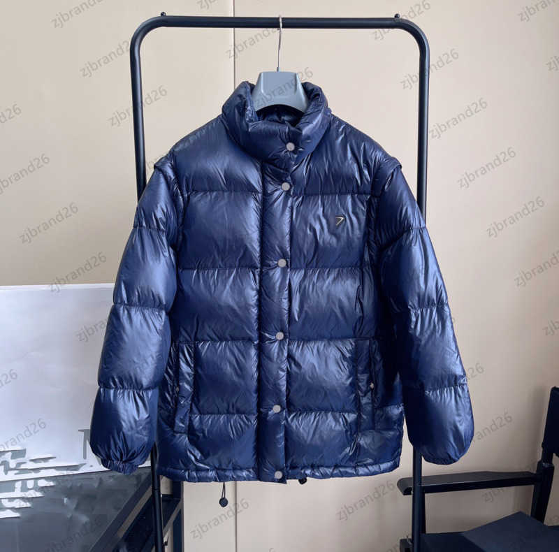 Puffer Coat Women Down Parkas Classic Triangle Logo High Collar Zipper Puffer Jackets Detachable Sleeve Pocket Design Hoodless Outerwear Warm Womens Clothing 1970
Puffer Coat Women Down Parkas Classic Triangle Logo High Collar Zipper Puffer Jackets Detachable Sleeve Pocket Design Hoodless Outerwear Warm Womens Clothing 1970