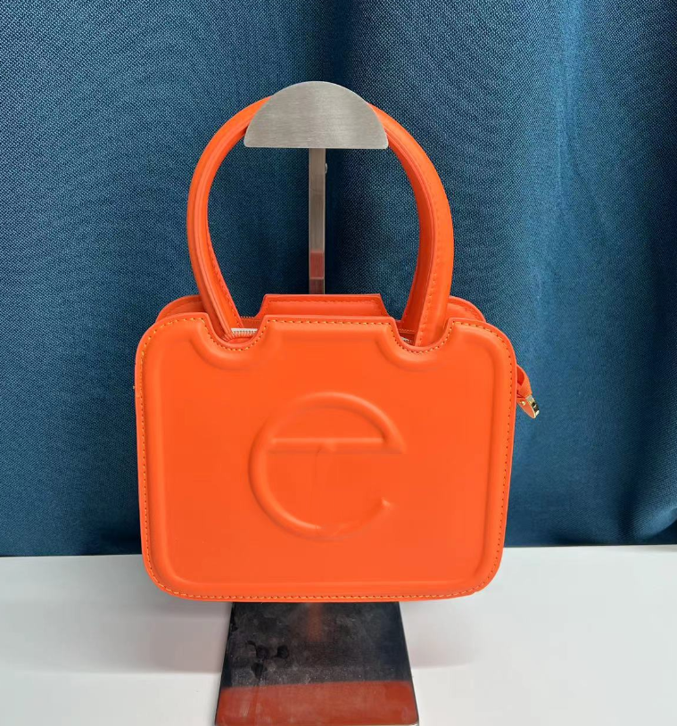 Top designers popular fashion simple portable shopping bag small square bag candy colored shoulder messenger bags, Aspic
Top designers popular fashion simple portable shopping bag small square bag candy colored shoulder messenger bags, Aspic