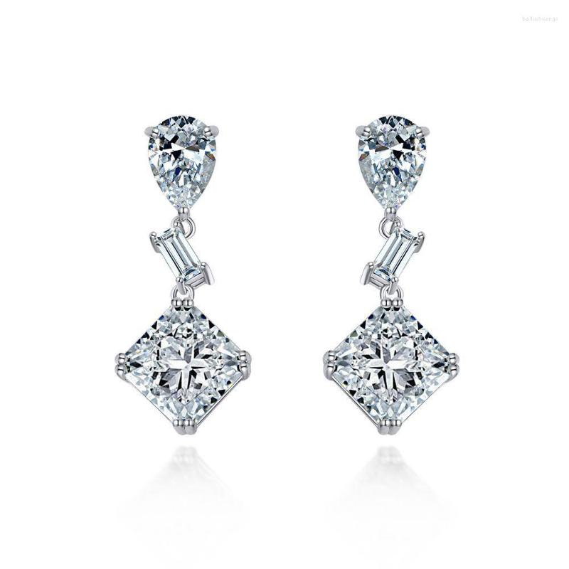 Hoop Earrings Fashion Style Design Ladies Trend Flower Cut Inlaid 5A Zircon Pad S925 Silver
Hoop Earrings Fashion Style Design Ladies Trend Flower Cut Inlaid 5A Zircon Pad S925 Silver