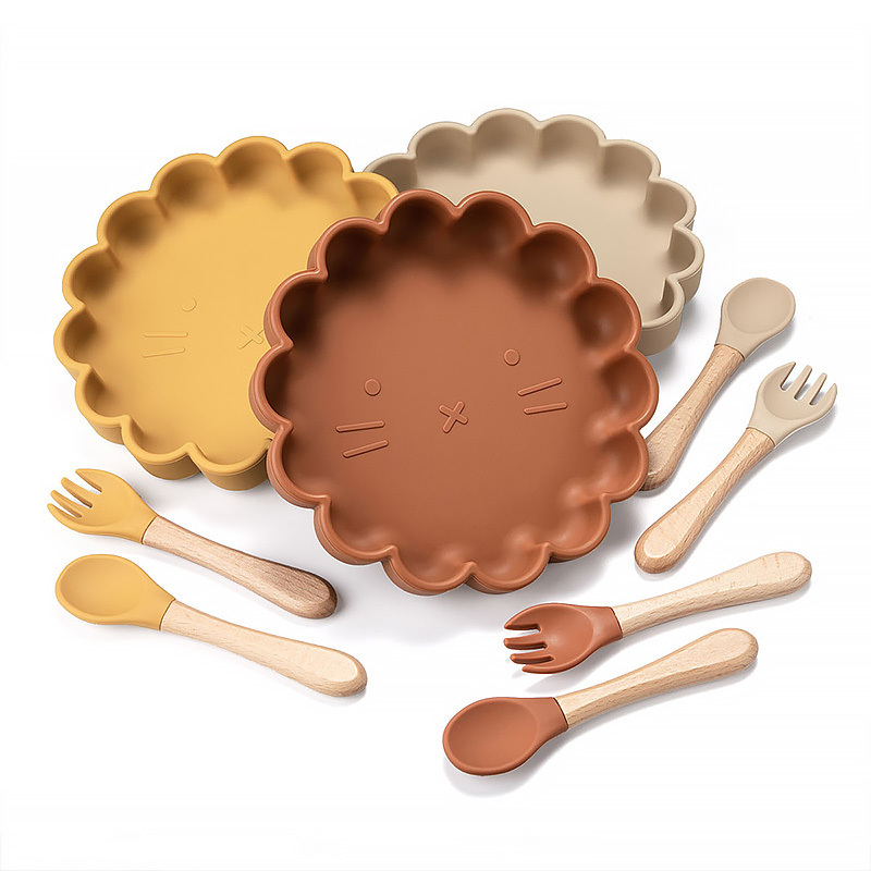 Cups Dishes Utensils TYRY.HU Baby Soft Silicone Sucker Bowl Plate Cup Bibs Spoon Fork Sets Non-slip Tableware Children's Feeding BPA Free 221020