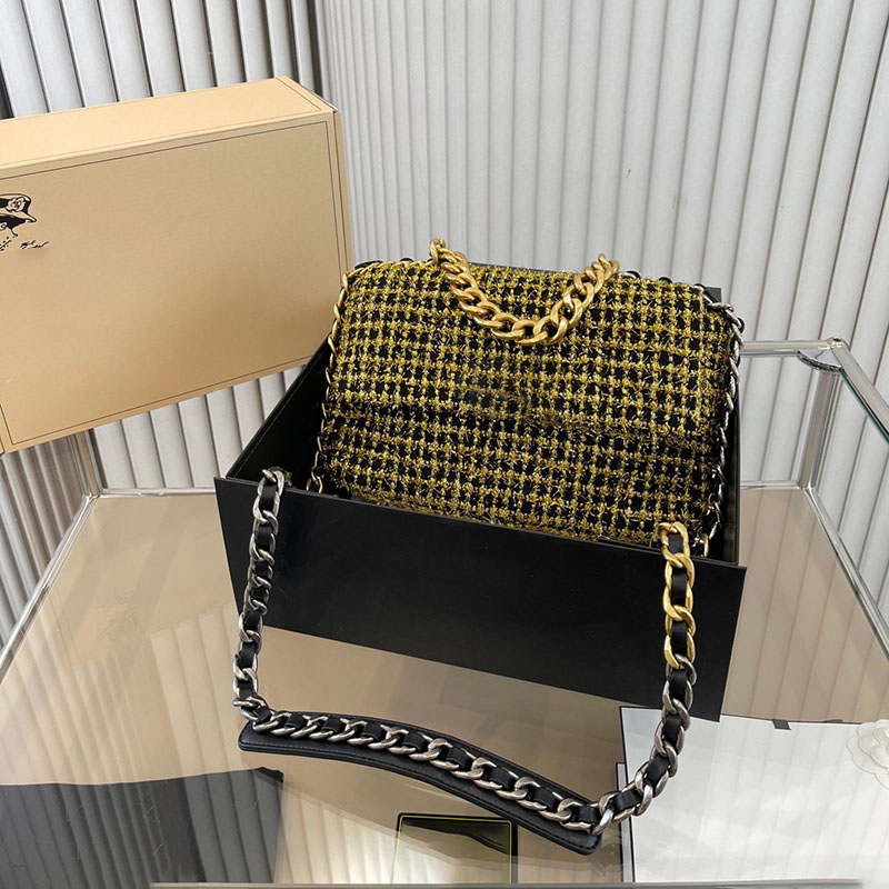 Women Tweed 19 Luxury Designer Shoulder Bag Diamond Lattice Quilted High Capacity Metal Portable Handbags Crossbody Fashion Multi Pochettes Suitcases Sacoche, Black
Women Tweed 19 Luxury Designer Shoulder Bag Diamond Lattice Quilted High Capacity Metal Portable Handbags Crossbody Fashion Multi Pochettes Suitcases Sacoche, Black