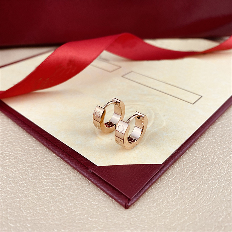 designer earrings stud Earring for Women simple lMixed 18K Gold Plated Letters Studs Silver Rose Colors elegant Earrings Party Engagement Hoop Wholesale
designer earrings stud Earring for Women simple lMixed 18K Gold Plated Letters Studs Silver Rose Colors elegant Earrings Party Engagement Hoop Wholesale