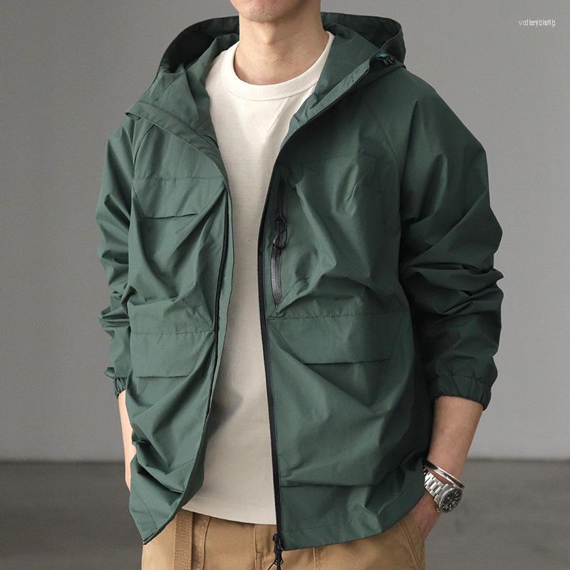 Men's Jackets Men's Japanese Retro Light Outdoor Waterproof Tooling Hooded Jacket Men's Fashion Multi Pocket Zipper Loose Profile, Black 
Men's Jackets Men's Japanese Retro Light Outdoor Waterproof Tooling Hooded Jacket Men's Fashion Multi Pocket Zipper Loose Profile, Black