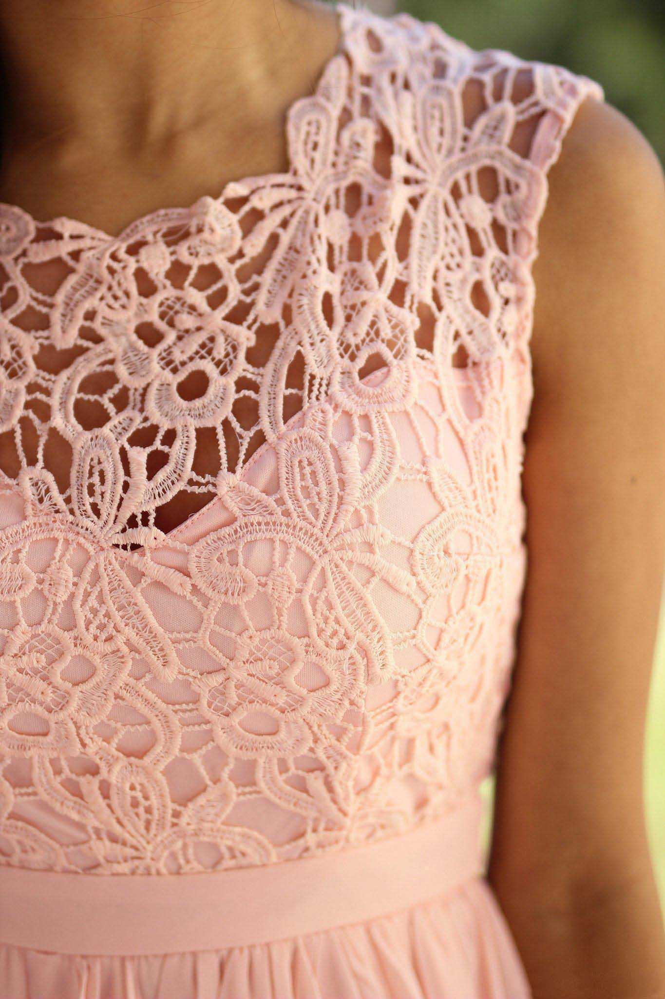 Pink Chiffon Bridesmaid Dresses Lace Appliqued Bodice Pleats A Line Long Wedding Party Gowns Zipper Sheer Back Free shipping Free shi
