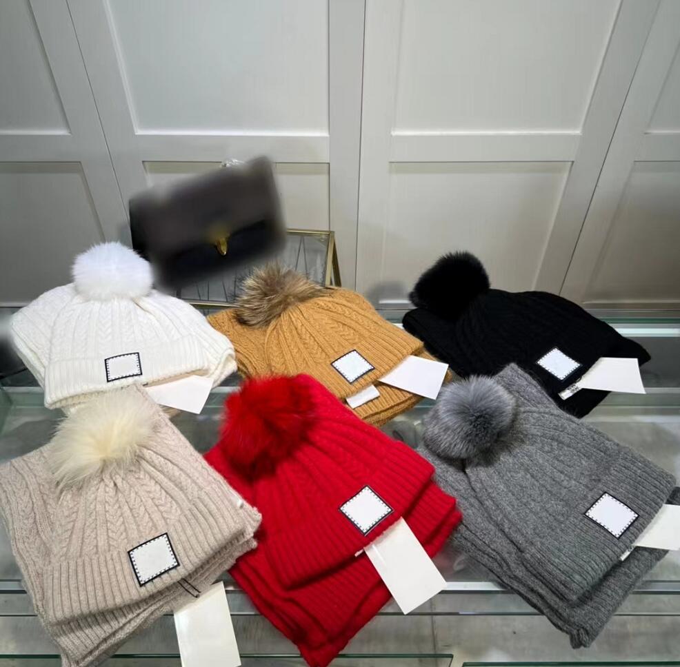 Designer Cashmere Hat Scarf Set Unisex Winter Beanies 2 Piece Scarves Wool Beanie Pure Color Men Women Warmth Scarves Knitting Woollen Caps Skull Cap
Designer Cashmere Hat Scarf Set Unisex Winter Beanies 2 Piece Scarves Wool Beanie Pure Color Men Women Warmth Scarves Knitting Woollen Caps Skull Cap