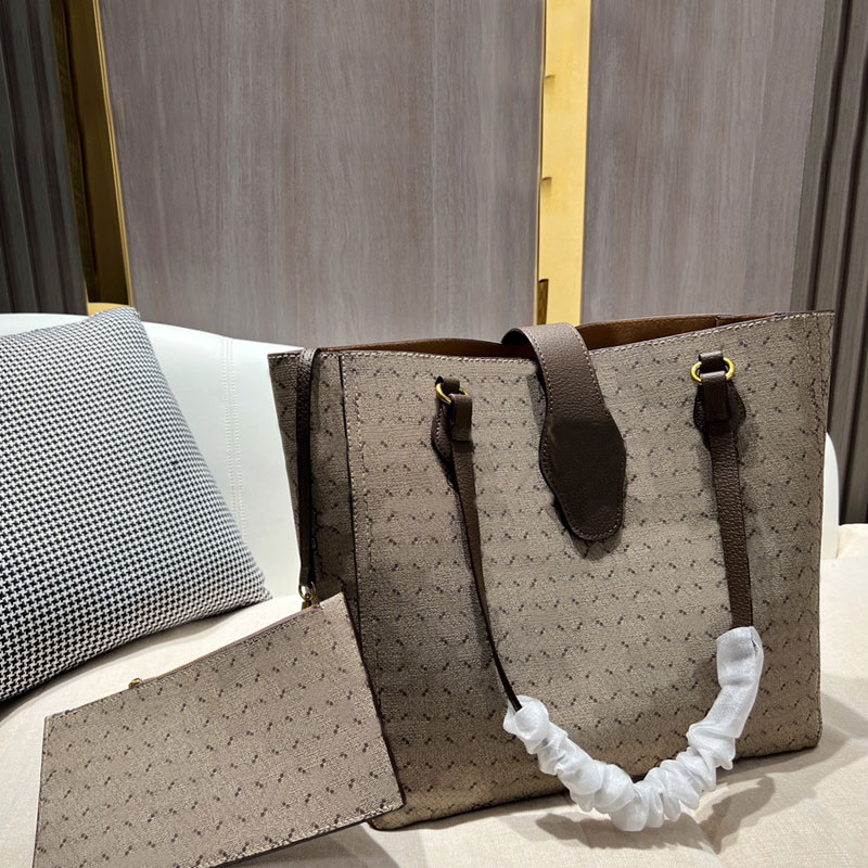 Large Capacity Tote Bag Women Shopping Bags Handbag Purse Classic Letter Print Lady Canvas Shoulder Bag Leather Strap Hasp With Zipper Wallet, Brown
Large Capacity Tote Bag Women Shopping Bags Handbag Purse Classic Letter Print Lady Canvas Shoulder Bag Leather Strap Hasp With Zipper Wallet, Brown
